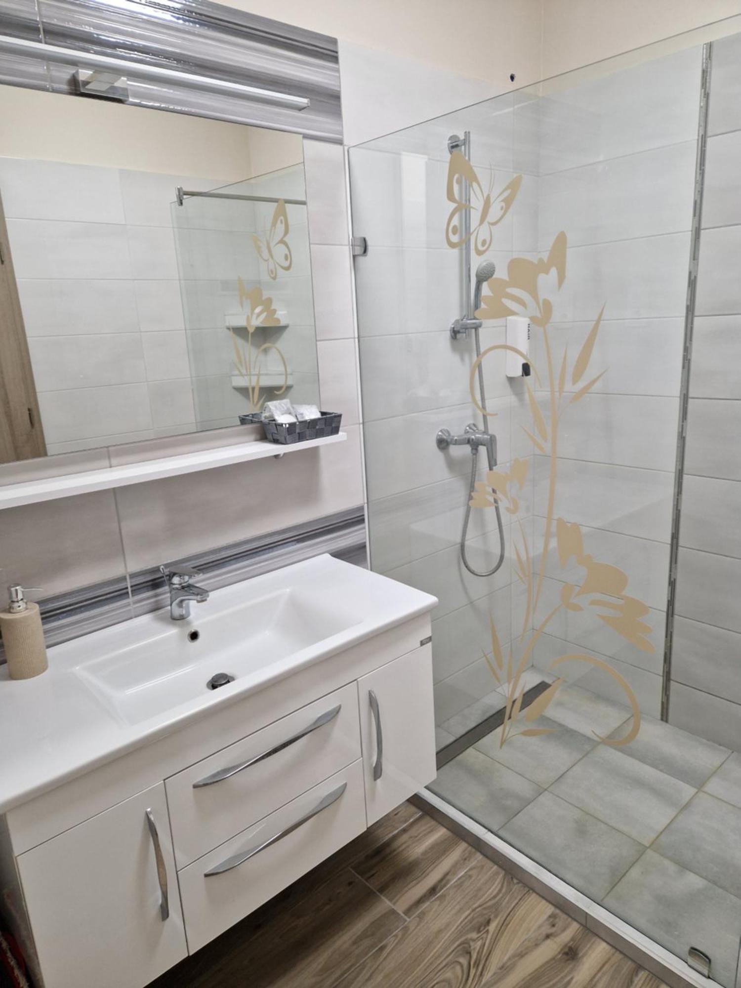 Hajnal Apartman Apartamento Szeged Quarto foto
