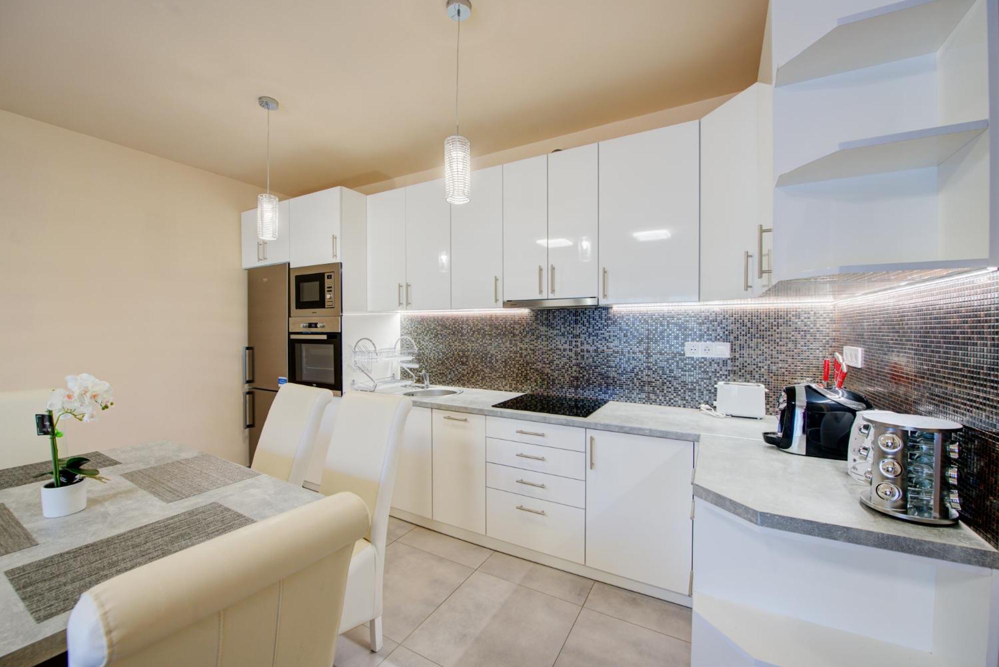 Hajnal Apartman Apartamento Szeged Quarto foto